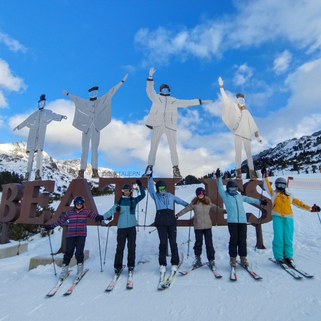 During our ski week in Obertauern, we had so much fun. It was really cool and I enjoyed every day. I didn’t just have a great time with everyone, but I also felt like I really improved my skiing.